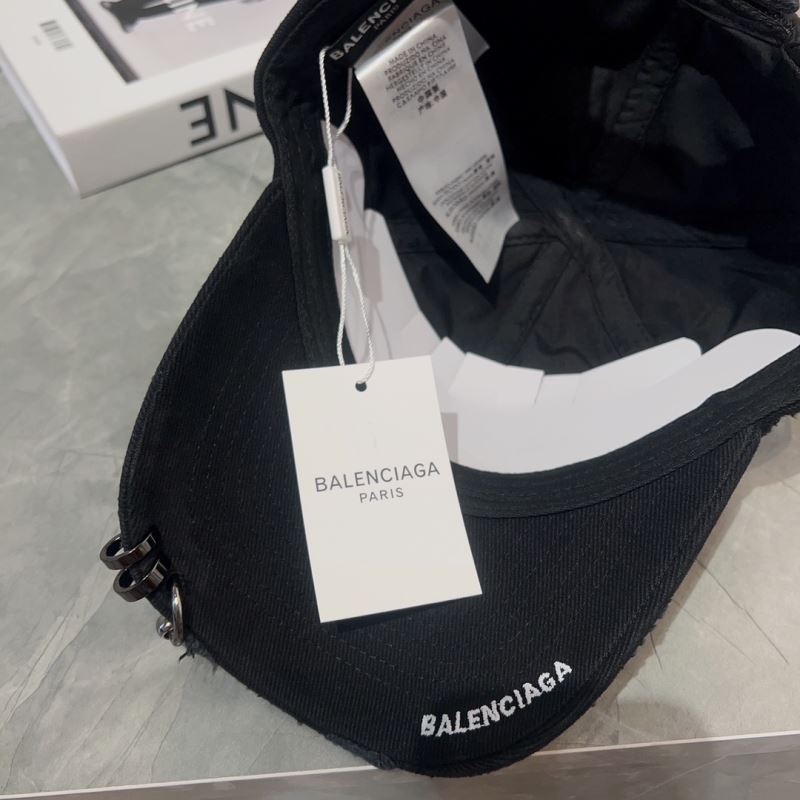 BALENCIAGA